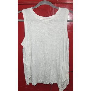 NWT Ann Taylor Loft Cotton Model white sleeveless top eyelet trim on back hem Me